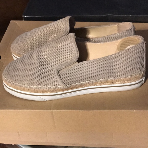 AuthenticJimmy Choi beige perforated suede shimmer espadrille platform loafer - Picture 4 of 4